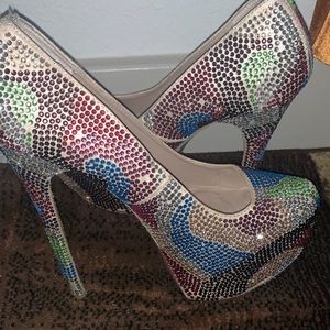 Multi color Steve Madden pumps
